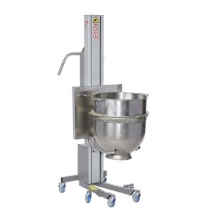 Solution de levage électrique VARIMIXER MultiLift pour le transfert des préparations alimentaires entre les postes de travail.